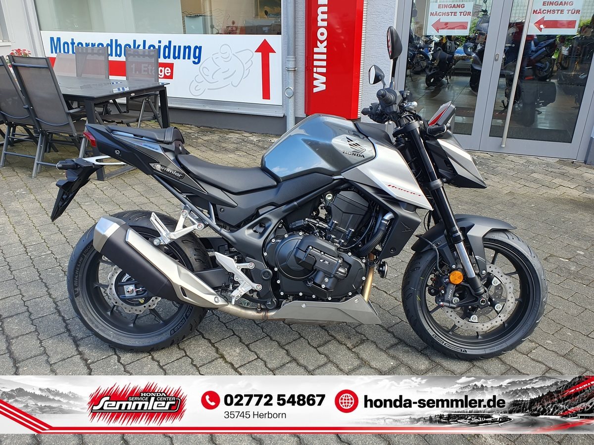 Honda CB750 Hornet E-Clutch