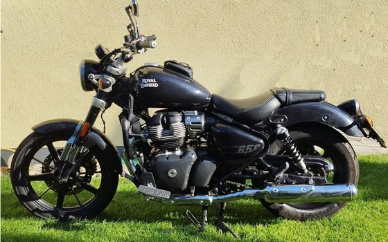 Gebrauchtmotorrad Royal Enfield Super Meteor 650 - Bild 3