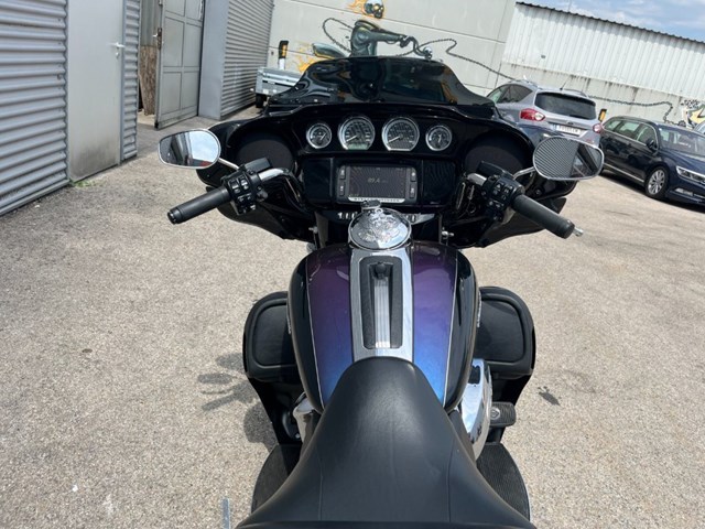 Harley-Davidson FLHTK Electra Glide Ultra Limited (violett) - Bild 13