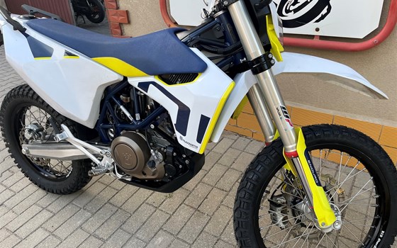 Gebrauchtmotorrad Husqvarna 701 Enduro - Bild 5