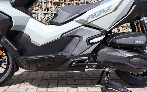 Gebrauchtmotorrad Honda ADV350 Special Edition - Bild 3