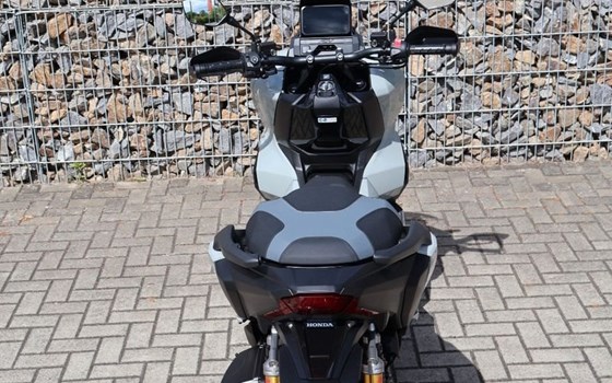 Gebrauchtmotorrad Honda ADV350 Special Edition - Bild 7