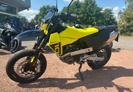 Neumotorrad Husqvarna 701 Supermoto