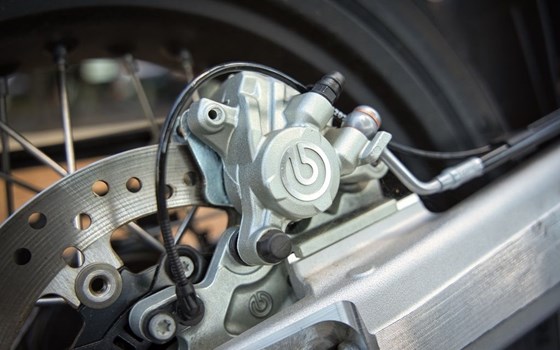 Gebrauchtmotorrad KTM 690 SMC R - Bild 4