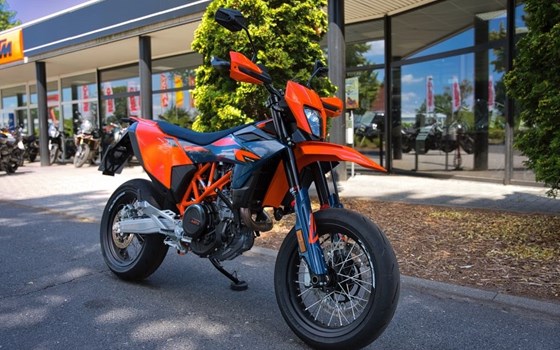 Gebrauchtmotorrad KTM 690 SMC R - Bild 8