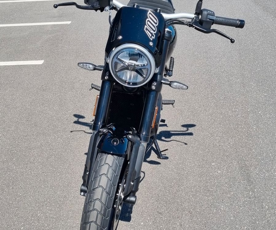Angebot Triumph Tracker 400