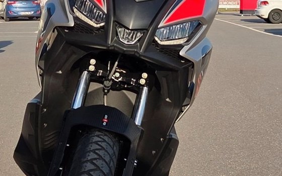 Neufahrzeug Aprilia SR GT Sport 125 - Bild 13