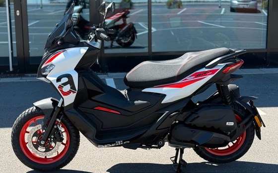 Neufahrzeug Aprilia SR GT Sport 125 - Bild 4