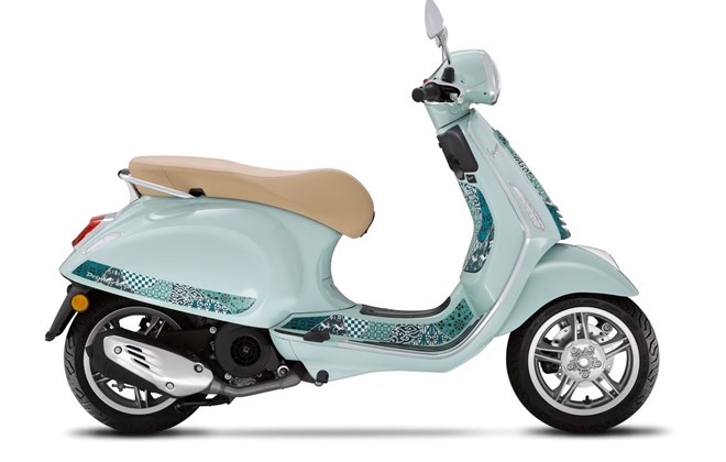 Vespa Primavera 125 Batik