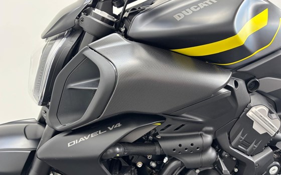 Gebrauchtmotorrad Ducati Diavel V4 - Bild 6