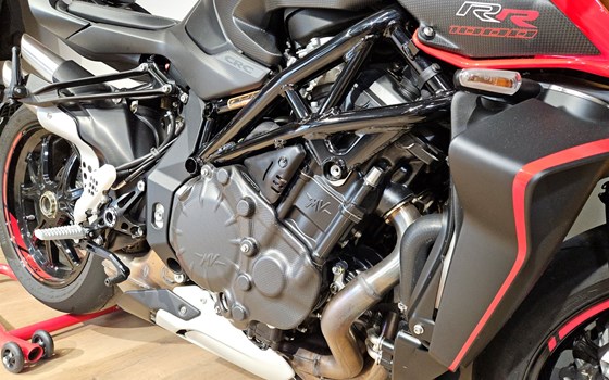 Gebrauchtmotorrad MV Agusta Brutale 1000 RR - Bild 6