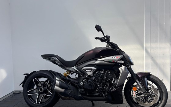 Gebrauchtmotorrad Ducati XDiavel V4 - Bild 1