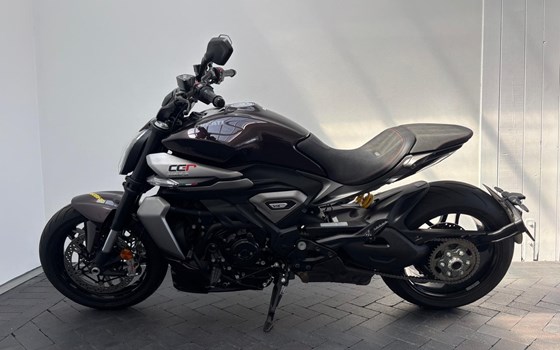 Gebrauchtmotorrad Ducati XDiavel V4 - Bild 5