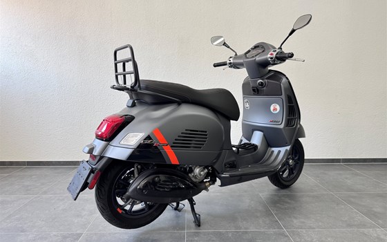 Gebrauchtmotorrad Vespa GTS 300 Super Sport - Bild 4