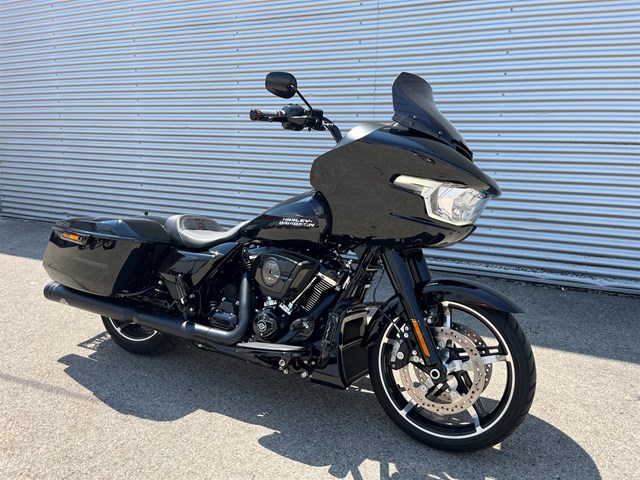Harley-Davidson Road Glide FLTRX (Vivid Black/Black Finish) - Bild 3