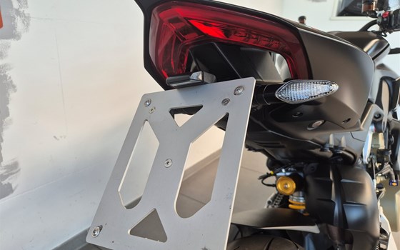 Gebrauchtmotorrad Ducati Streetfighter V4 S - Bild 4
