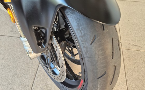 Gebrauchtmotorrad Ducati Streetfighter V4 S - Bild 7