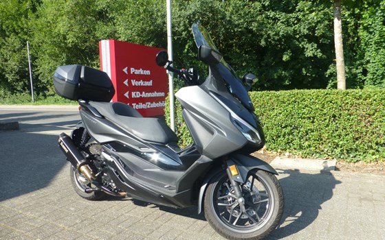 Gebrauchtmotorrad Honda Forza 350 - Bild 7