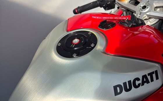 Gebrauchtmotorrad Ducati Panigale V4 R - Bild 8