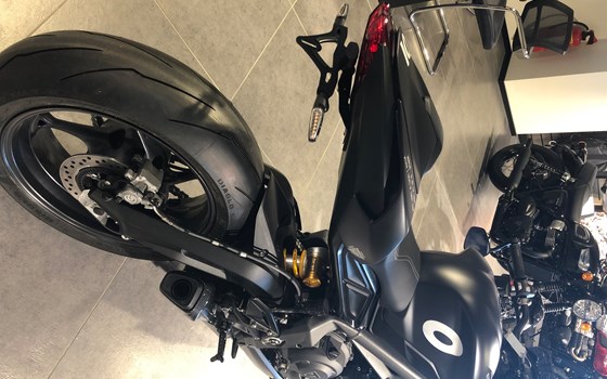 Gebrauchtmotorrad Triumph Speed Triple RS - Bild 3