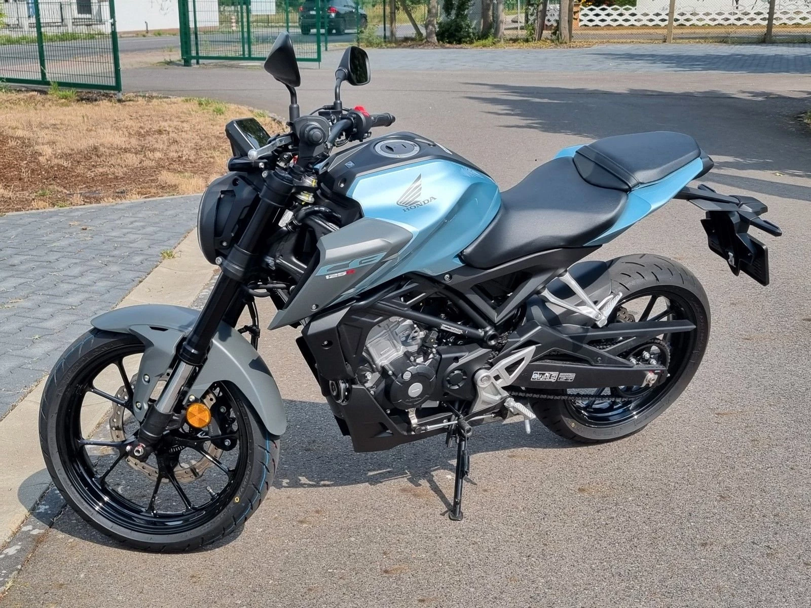 Honda CB125R