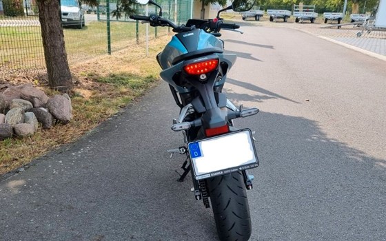 Gebrauchtmotorrad Honda CB125R - Bild 8