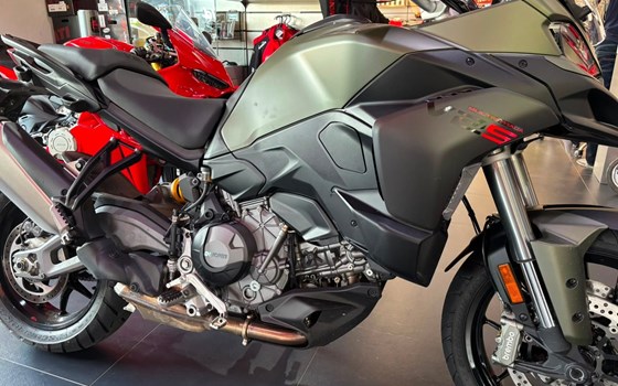 Gebrauchtmotorrad Ducati Multistrada V2 S - Bild 3