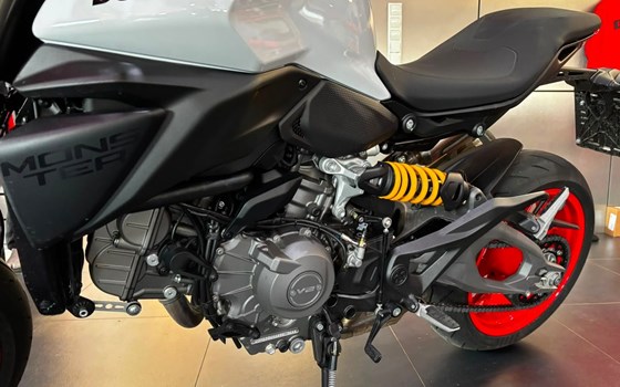 Gebrauchtmotorrad Ducati Monster - Bild 5