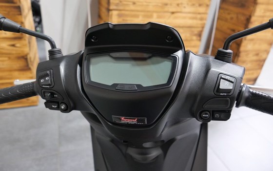 Gebrauchtmotorrad Piaggio Medley 125 ie IGET - Bild 7