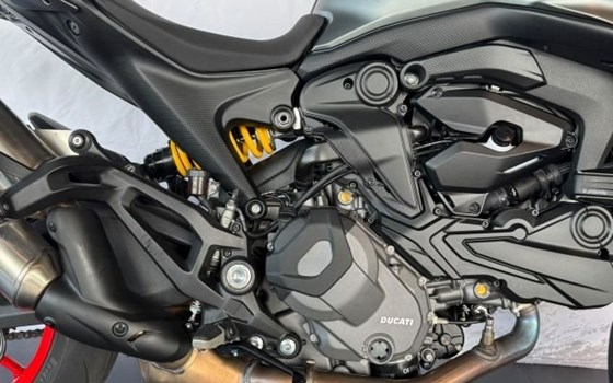 Gebrauchtmotorrad Ducati Monster + - Bild 5