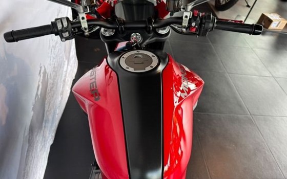 Gebrauchtmotorrad Ducati Monster + - Bild 10