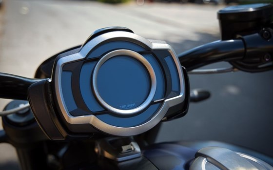 Gebrauchtmotorrad Triumph Rocket 3 Storm R - Bild 12
