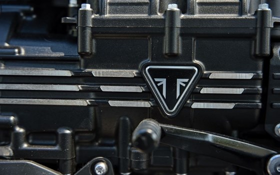 Gebrauchtmotorrad Triumph Rocket 3 Storm R - Bild 19