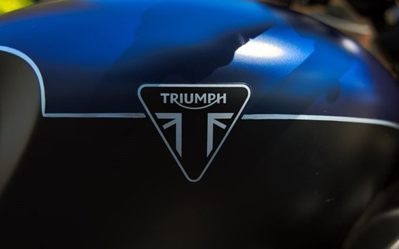 Gebrauchtmotorrad Triumph Rocket 3 Storm R - Bild 5