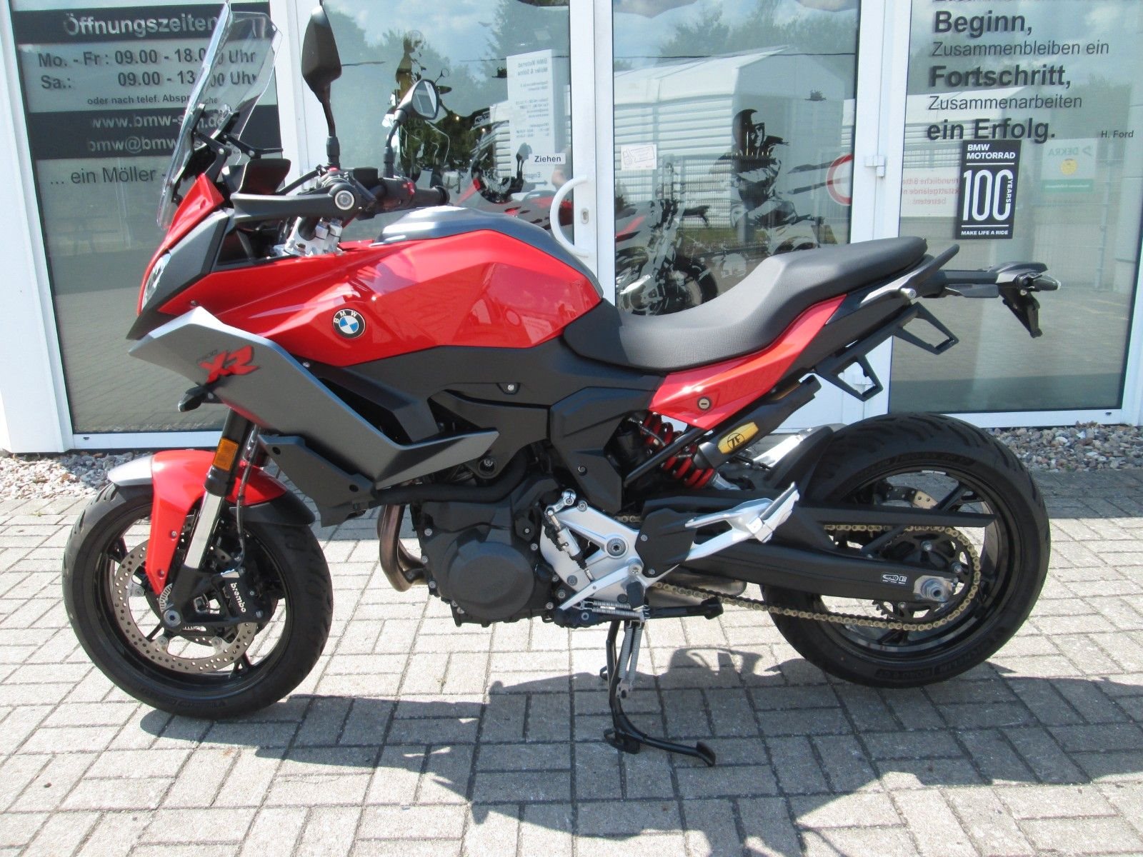 BMW F 900 XR
