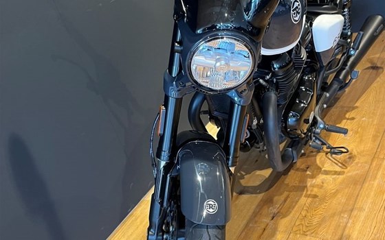 Gebrauchtmotorrad Royal Enfield Shotgun 650 - Bild 7
