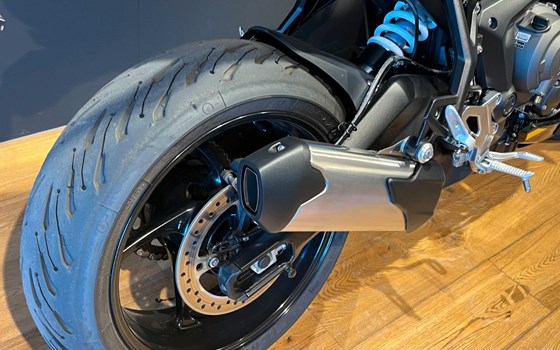 Gebrauchtmotorrad Triumph Tiger Sport 800 - Bild 6