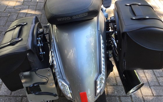 Gebrauchtmotorrad Moto Guzzi California 1400 Custom - Bild 16