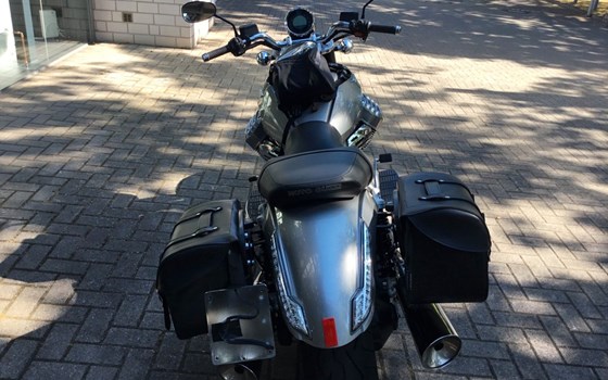 Gebrauchtmotorrad Moto Guzzi California 1400 Custom - Bild 4