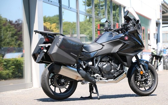 Gebrauchtmotorrad Honda NT1100 - Bild 2