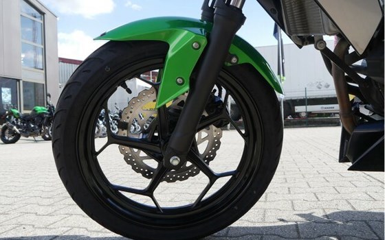 Gebrauchtmotorrad Kawasaki Z125 - Bild 10