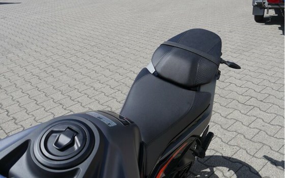 Neufahrzeug KTM 390 Duke - Bild 12