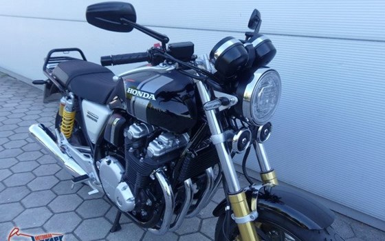 Gebrauchtmotorrad Honda CB1100 RS - Bild 2