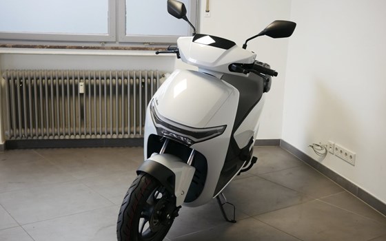 Gebrauchtmotorrad Honda CUV e: - Bild 2