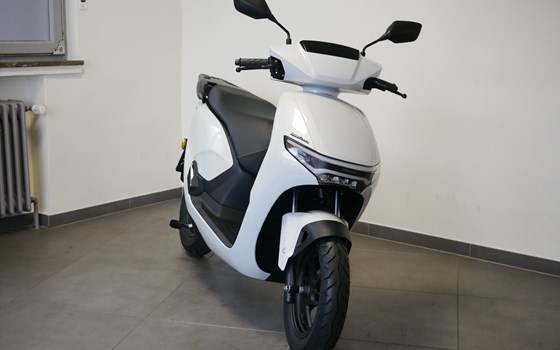 Gebrauchtmotorrad Honda CUV e: - Bild 3