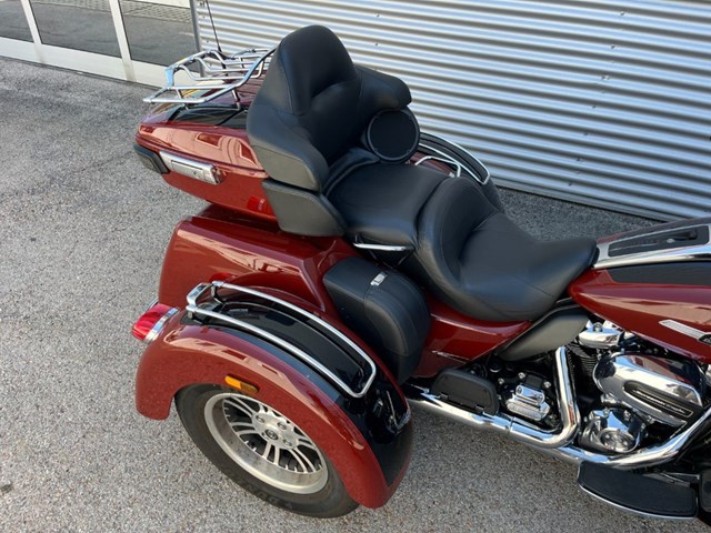 Harley-Davidson Tri Glide Ultra FLHTCUTG (schwarz) - Bild 8