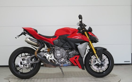 Gebrauchtmotorrad Ducati Streetfighter V2 S - Bild 8