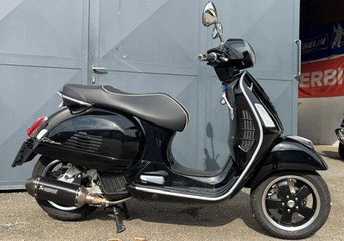 Vespa GTS 125