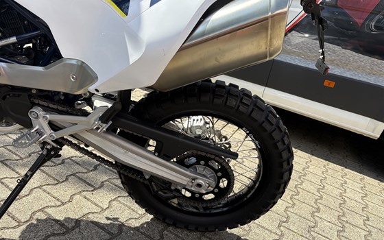 Gebrauchtmotorrad Husqvarna 701 Enduro - Bild 15