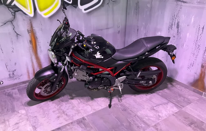 Suzuki SV650